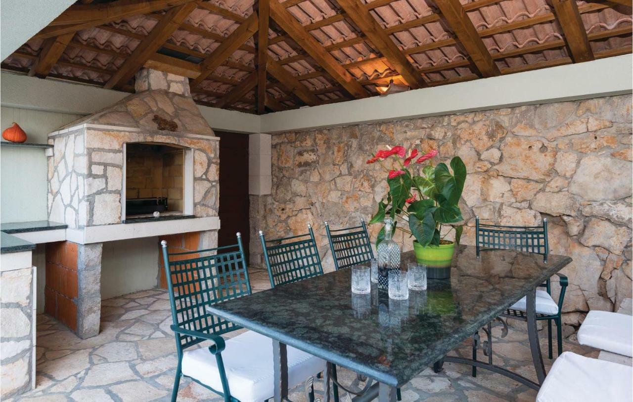 Lovely Apartment In Trpanj With House Sea View Zewnętrze zdjęcie